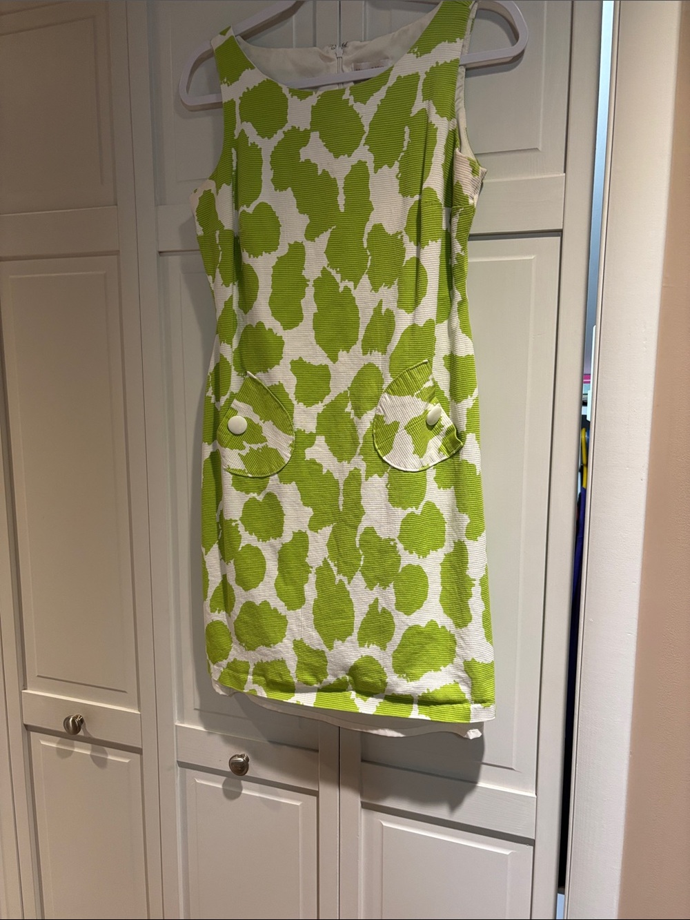 Monroe & Main Lime Green and White Patterned Shift Dress